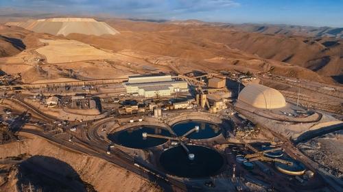 Private Mobile Network Design for Mines